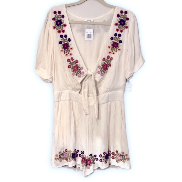 NWT Tularosa Romper Embroidered - Picture 2 of 9